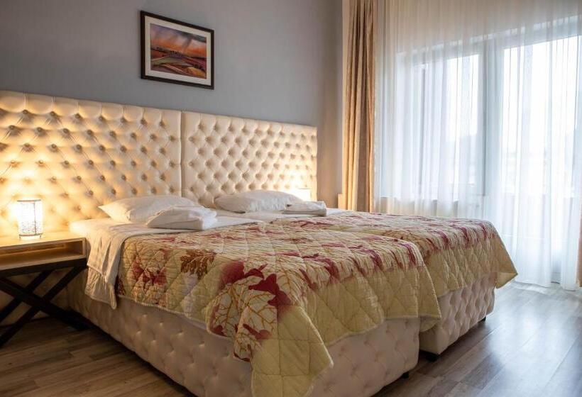 اتاق استاندارد با بالکن, Garni Hotel Lotos