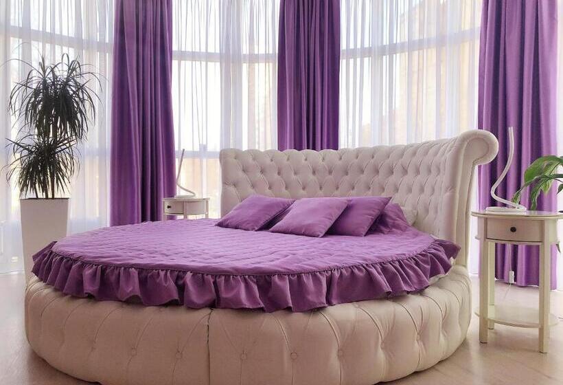 اتاق لوکس چهار تخته, Garni Hotel Lotos