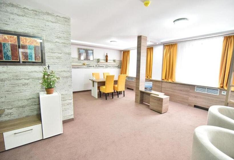 سوییت لوکس, Ana Lux Spa