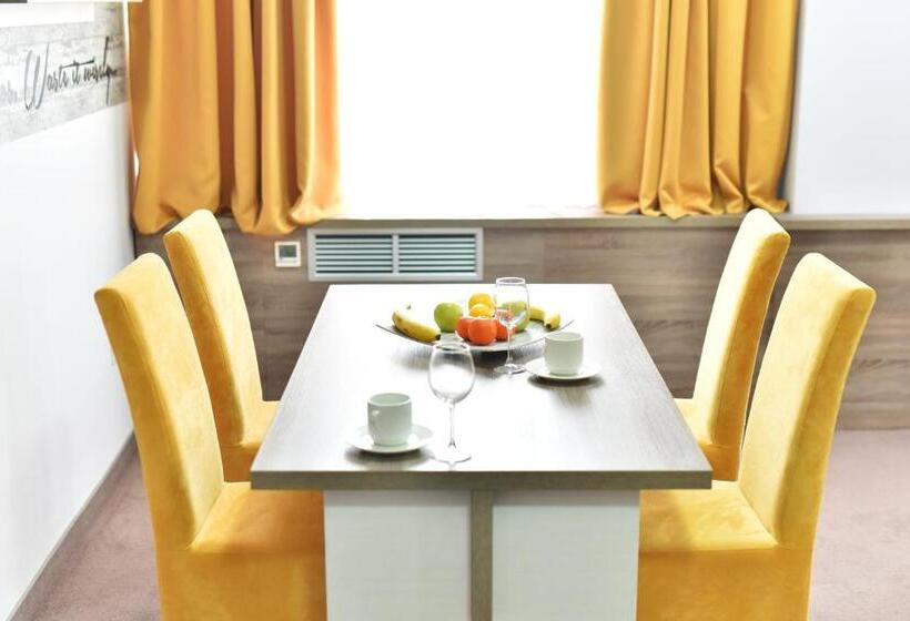 سوییت لوکس, Ana Lux Spa