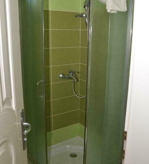 اتاق استاندارد یک نفره, Dragović Smederevo