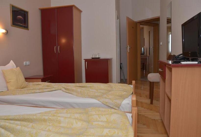 اتاق استاندارد, Dragović Smederevo