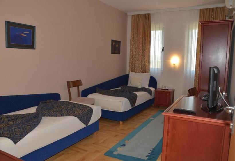 اتاق استاندارد, Dragović Smederevo