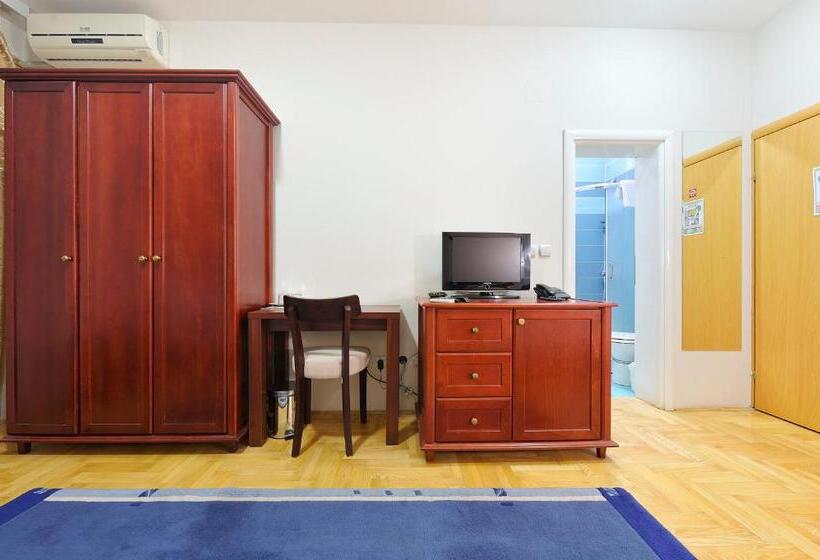 اتاق استاندارد, Dragović Smederevo