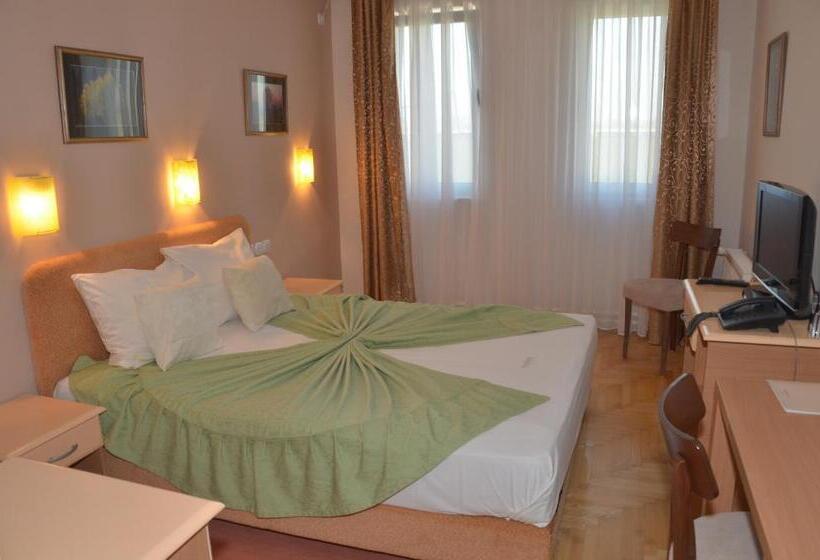 اتاق استاندارد, Dragović Smederevo