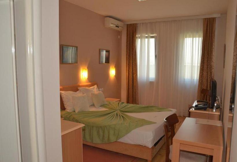 اتاق استاندارد, Dragović Smederevo