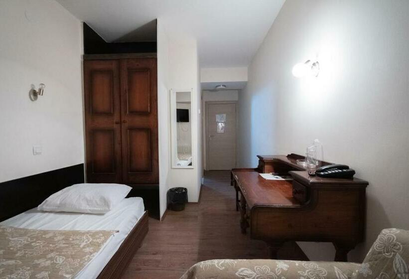 اتاق استاندارد یک نفره, Dunav Požarevac