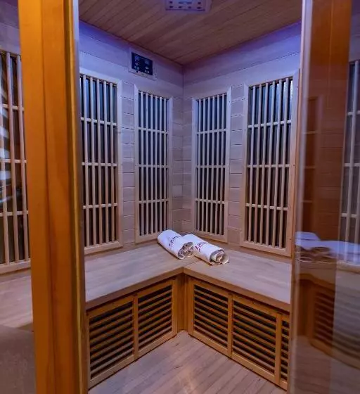 اتاق سوپریور یک تخته, Garni Hotel Lama