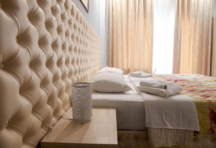 اتاق استاندارد با بالکن, Garni Hotel Lotos