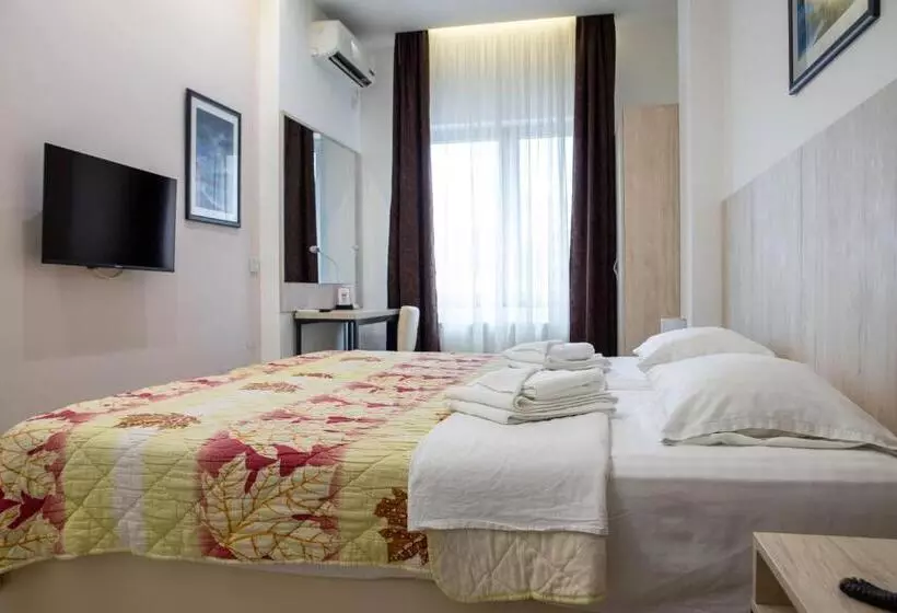 اتاق استاندارد با بالکن, Garni Hotel Lotos