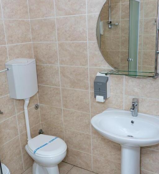 اتاق لوکس خانوادگی, Garni Hotel Lotos