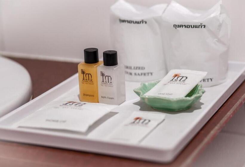 标准间, Im Boutique