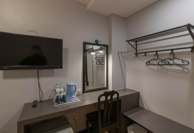 Quarto Superior, Intown Residence