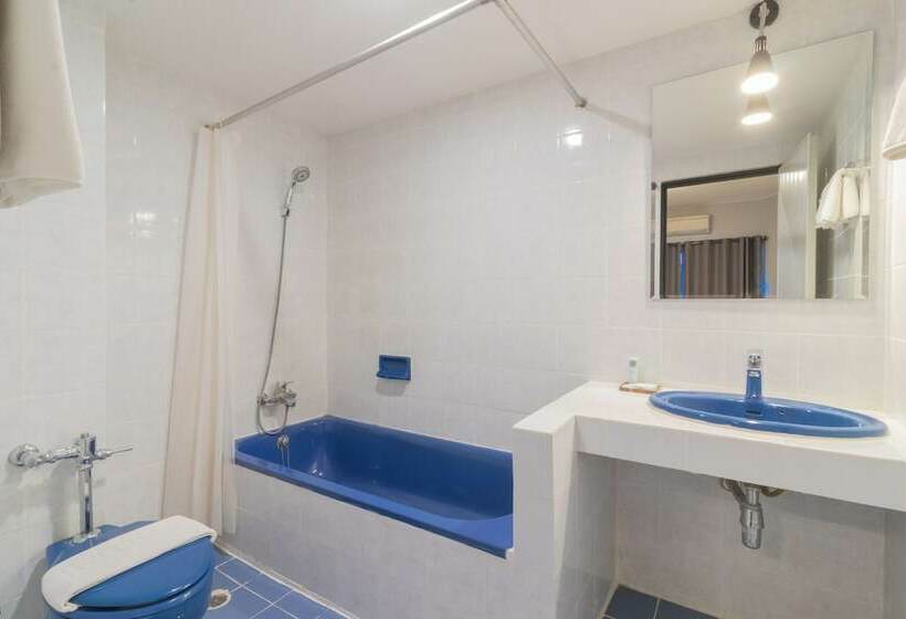 Quarto Superior, Intown Residence