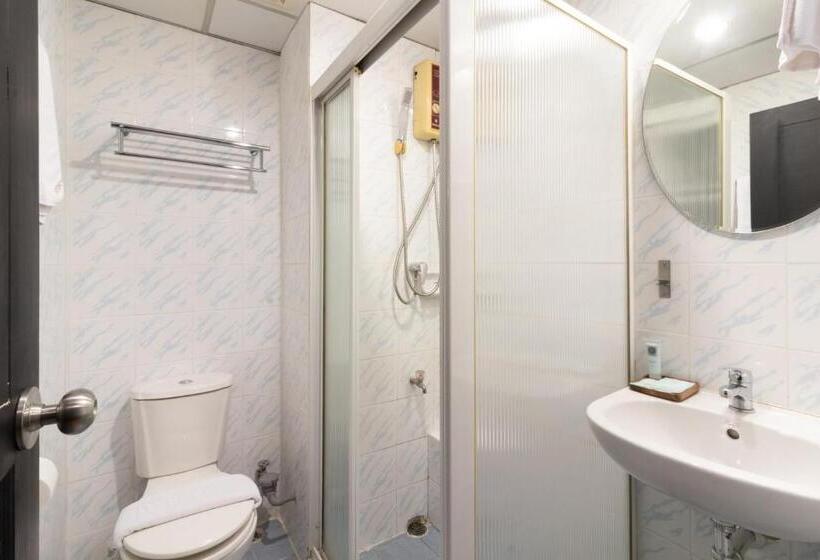 Quarto Superior, Intown Residence