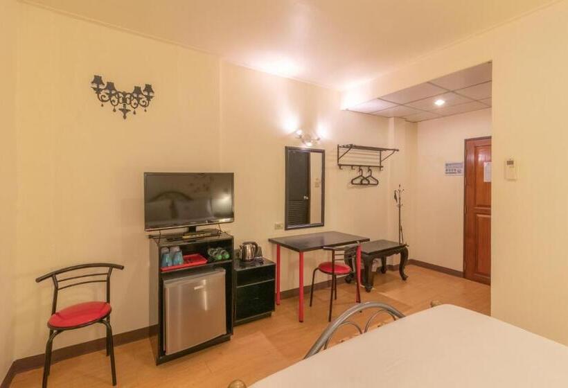 Quarto Superior, Intown Residence