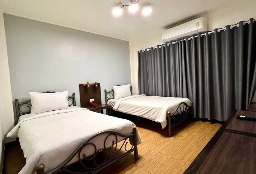 Quarto Superior, Intown Residence