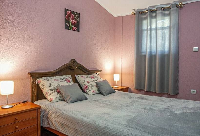 اتاق استاندارد, Jelen Salaš