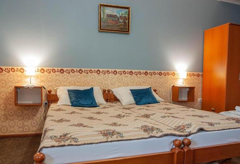 اتاق خانوادگی, Jelen Salaš