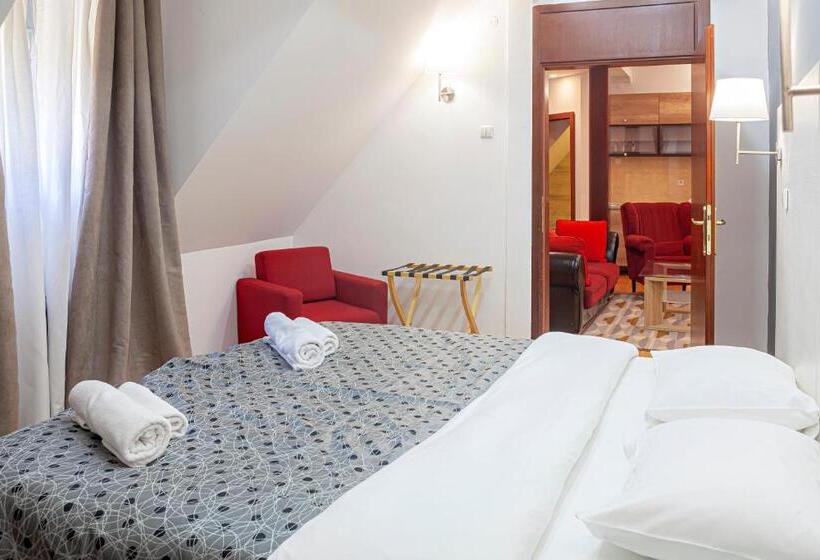 2 Bedroom Superior Room, Junior