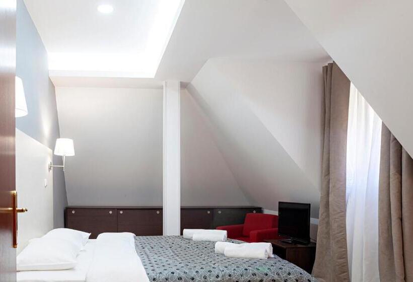 2 Bedroom Superior Room, Junior