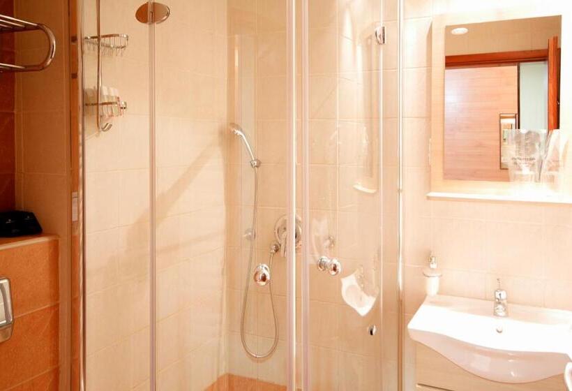 سوئیت 2 خوابه, Junior