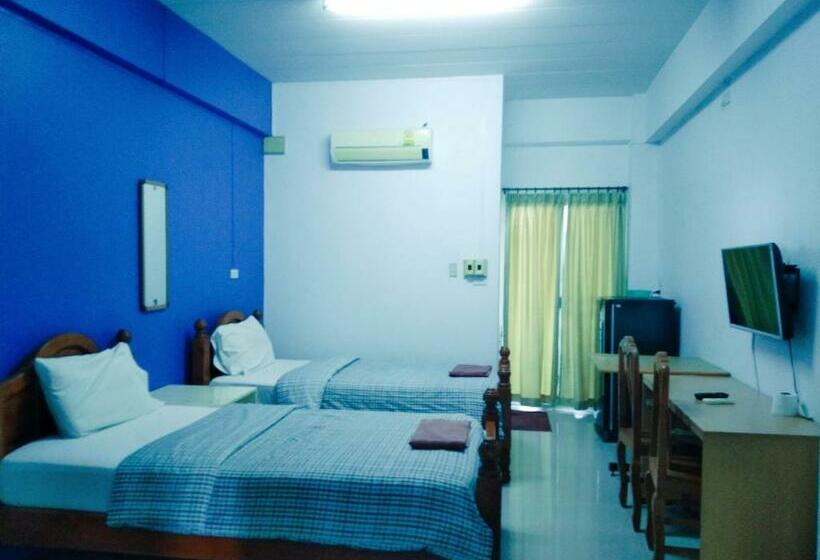 バルコニー付きスタンダードルーム, Kasarin Court