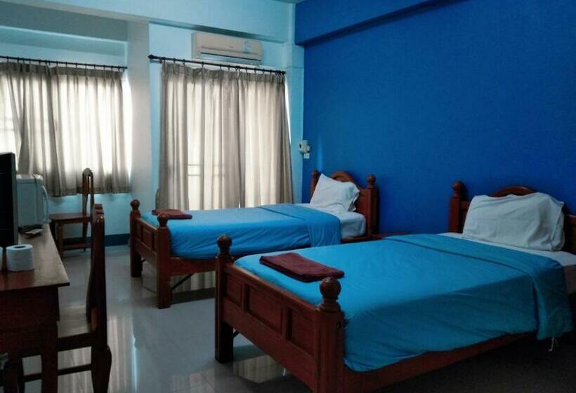 バルコニー付きスタンダードルーム, Kasarin Court