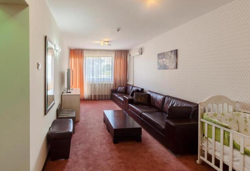 آپارتمان 1 خوابه, Livade