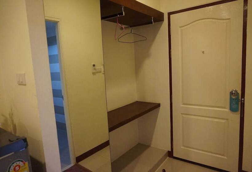 스탠다드 룸, Panwalee