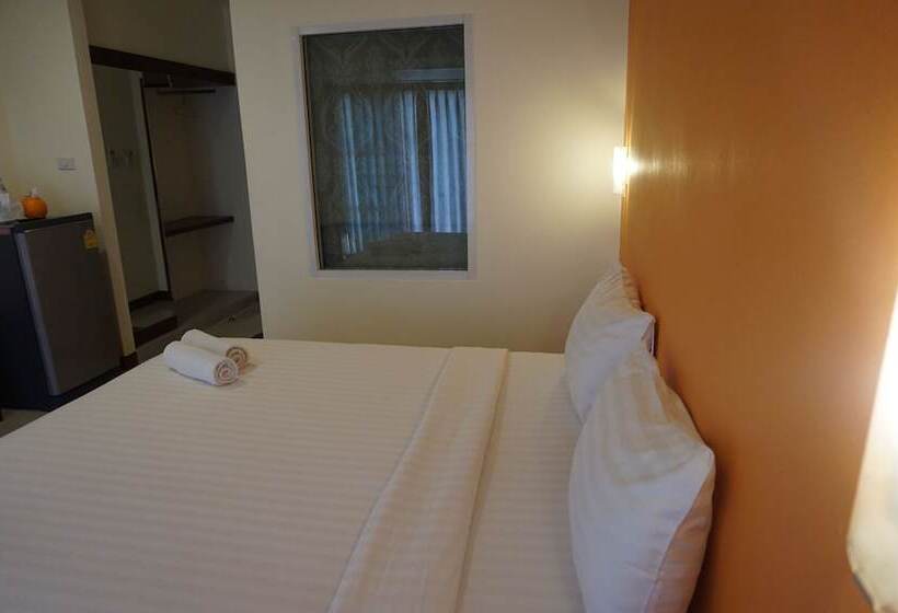 스탠다드 룸, Panwalee