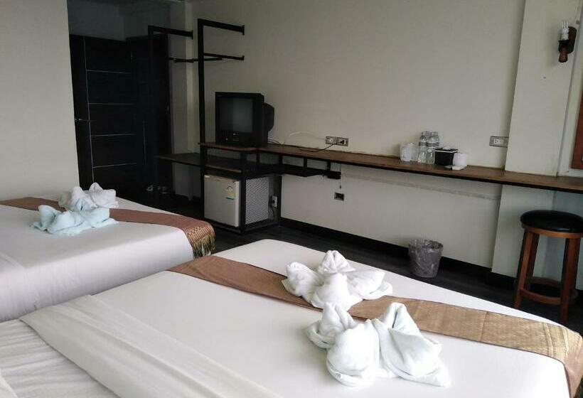 חדר משפחתי, Pimpimarn