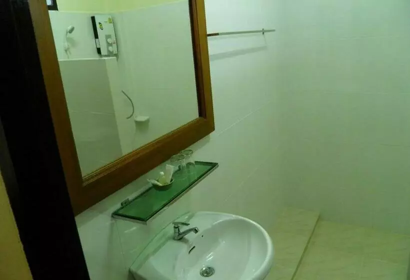اتاق استاندارد, Ruen Narisra Resort