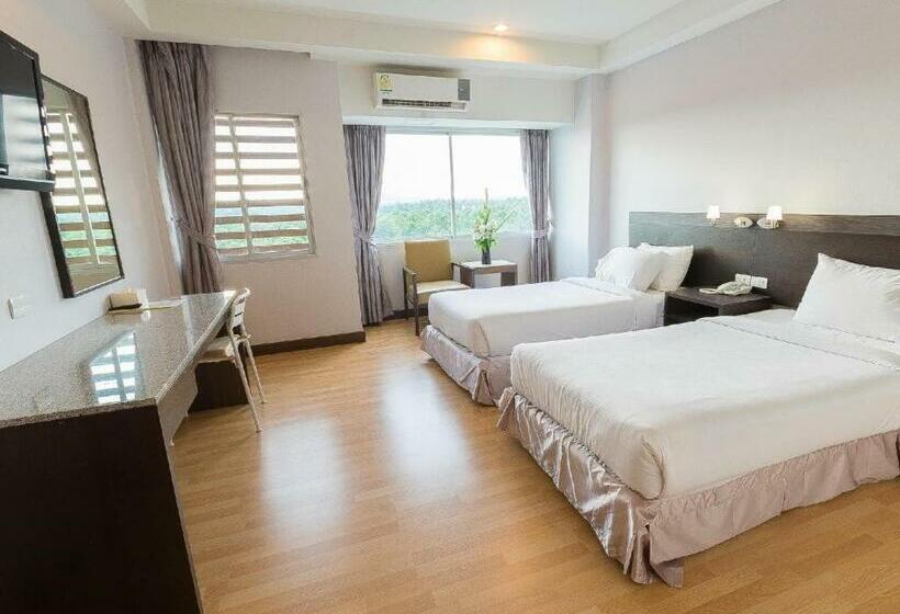 디럭스 룸, Sinkiat Buri