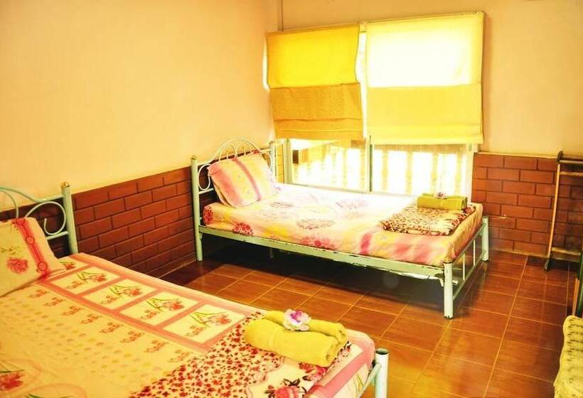 스탠다드 룸, Kaengkrachan Riverside Resort