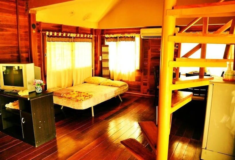 家庭间, Kaengkrachan Riverside Resort