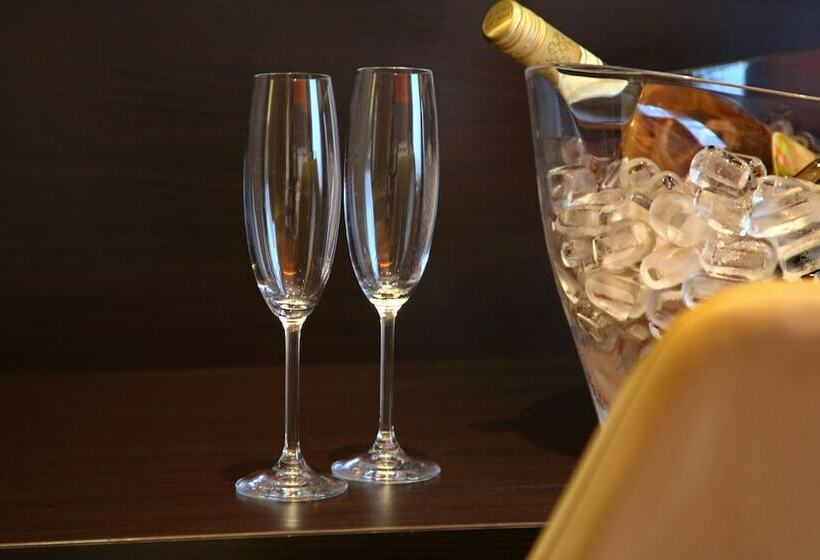 اتاق استاندارد, Maccani Luxury Suites