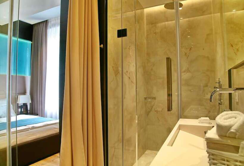 اتاق استاندارد, Maccani Luxury Suites