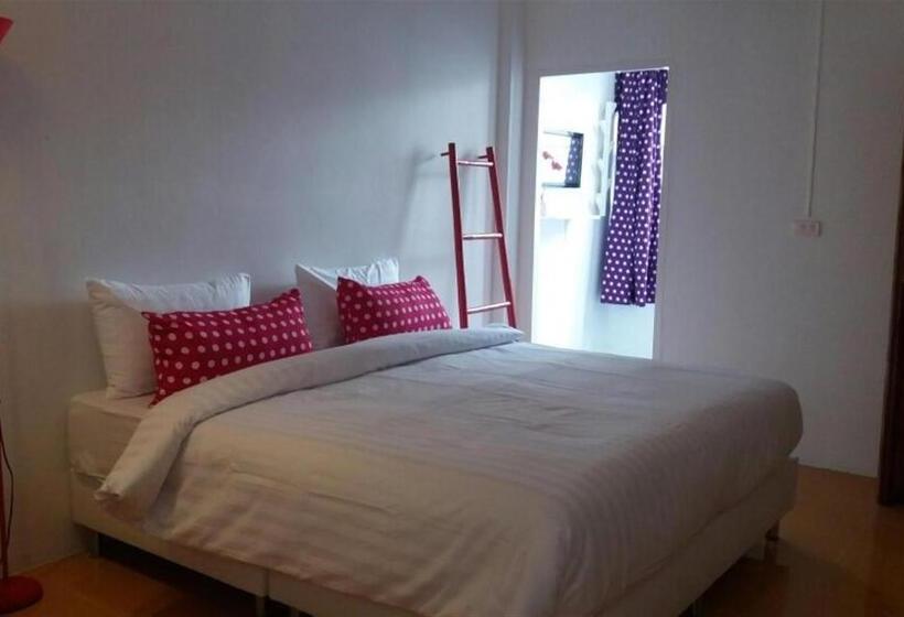 Cameră Standard Pat Matrimonial, Na Rak O Resort