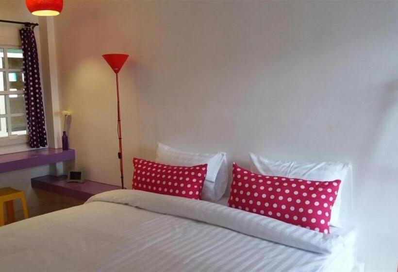 Cameră Standard Pat Matrimonial, Na Rak O Resort