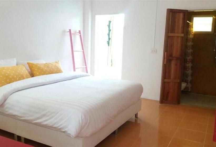 Cameră Standard Pat Matrimonial, Na Rak O Resort