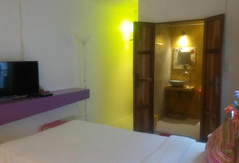 Cameră Triplă Basică, Na Rak O Resort