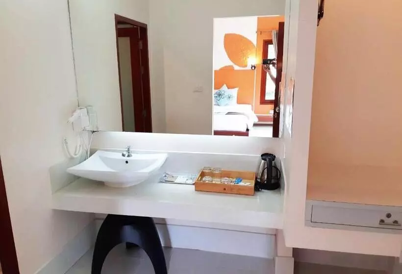 スーペリアー１ベッドルームビラ, Panlaan Boutique Resort