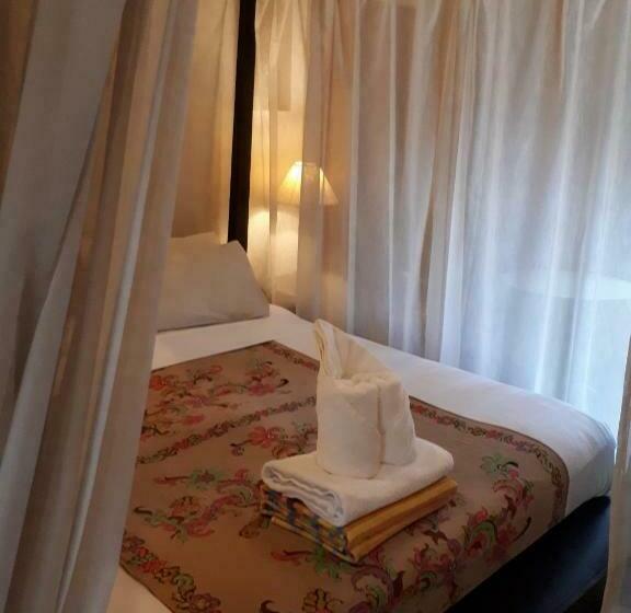 高级大房间, Seapines & Liberg