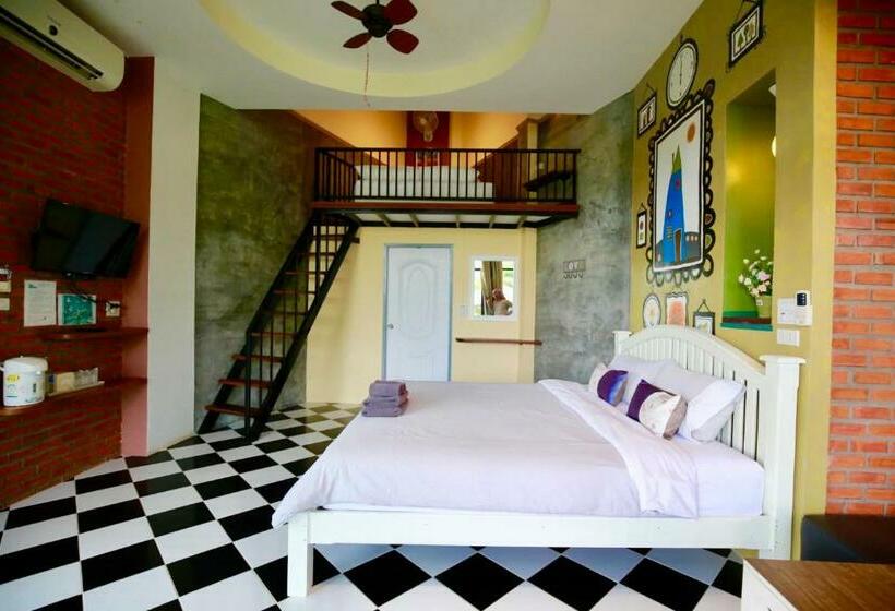 Номер Deluxe, Tonsilp Art Home