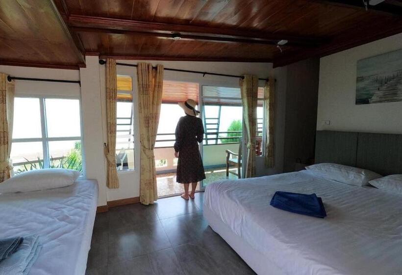 غرفة ديلوكس مطلّة علي البحر مزوَّدة بشُرفة, Samed Seaside Resort