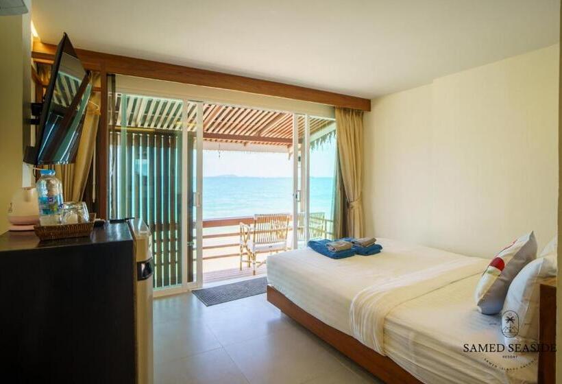 جناح جونيور مطلّ علي البحر, Samed Seaside Resort