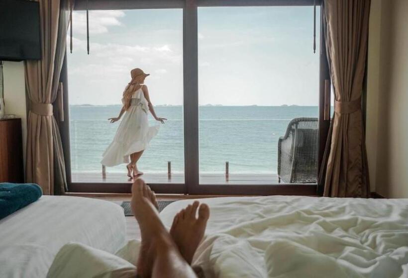 غرفة عائلية مطلّة علي البحر, Samed Seaside Resort