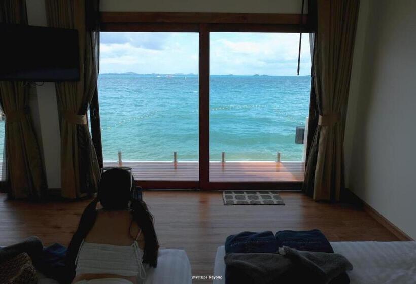 غرفة عائلية مطلّة علي البحر, Samed Seaside Resort