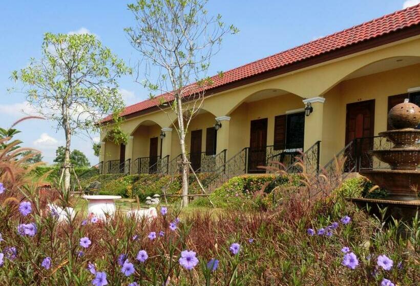 标准间带山景, Sierra View Resort